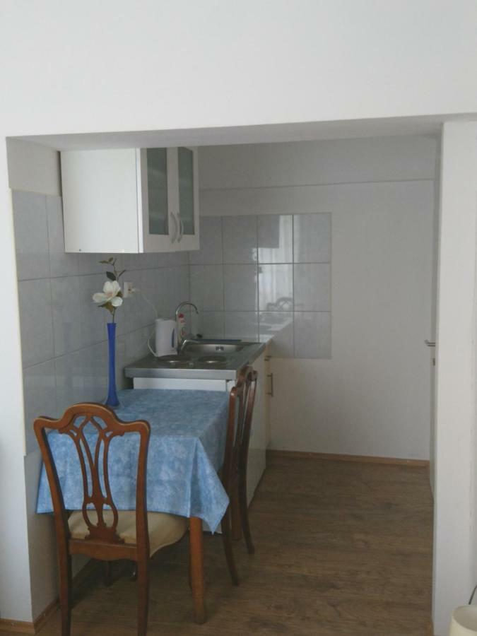 Apartment Dalmatinac Ivo Polace Bagian luar foto